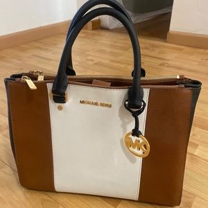Sutton Center Stripe Handbag